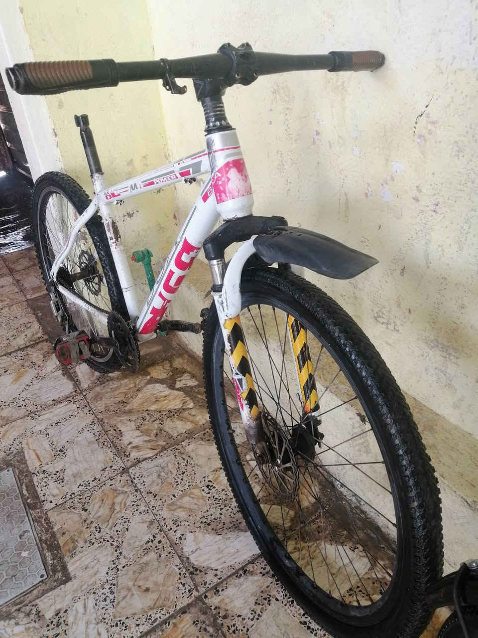 بايسكلات ثنين شوف العين ََ الجبير ناقصه بس سرج ََ.. وثاني شغال نضيف ََ الازرك ب٣٥.. الجبير ب٢٥.. بغداد العبيدي


**إذا كنت صاحب هذا الإعلان وتريد حذفه لأي سبب، رجاءا أرسل رسالة إلى الدعم الفني**