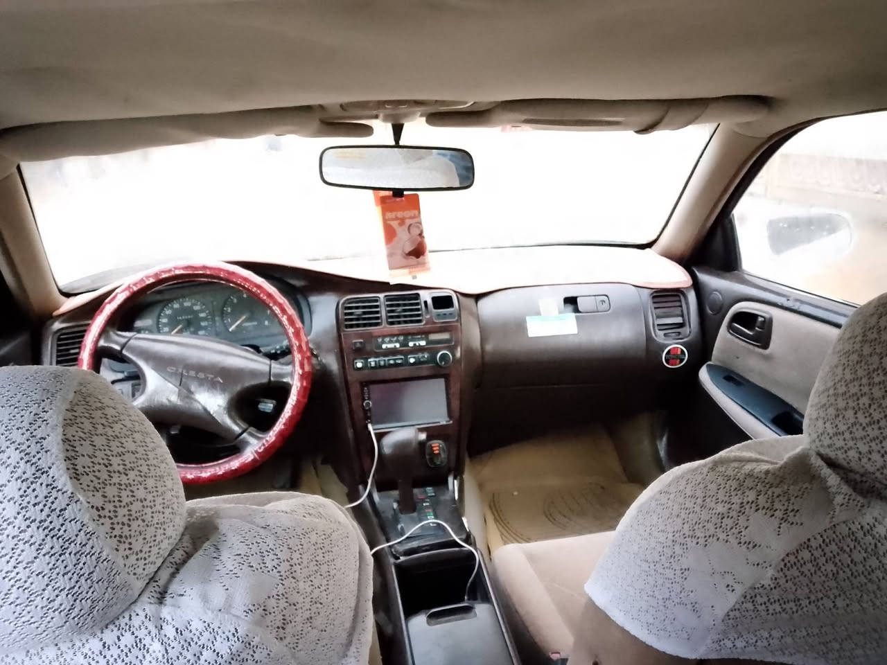 الهم صلي على محمد والي محمد للبيع فقط كرسته نفخ رقم انبار راعيه موجود بلناصريه سنويه مامنتهيه  السياره مكفوله من الكص والنقل الجثه   والعيب الشرعي مكينه وكير ثنين ونص ديكلو  خير من الله حداده جديده امامي وخلفي تخم تاير جديد ويل كب جديد كهربائيات فول كله شغاله السياره جاهزه للخير مال جناي العنوان الناصريه قضاء الشطره. السعر. 70 وبي مجال قليل   السياره مرشرشه ***********
