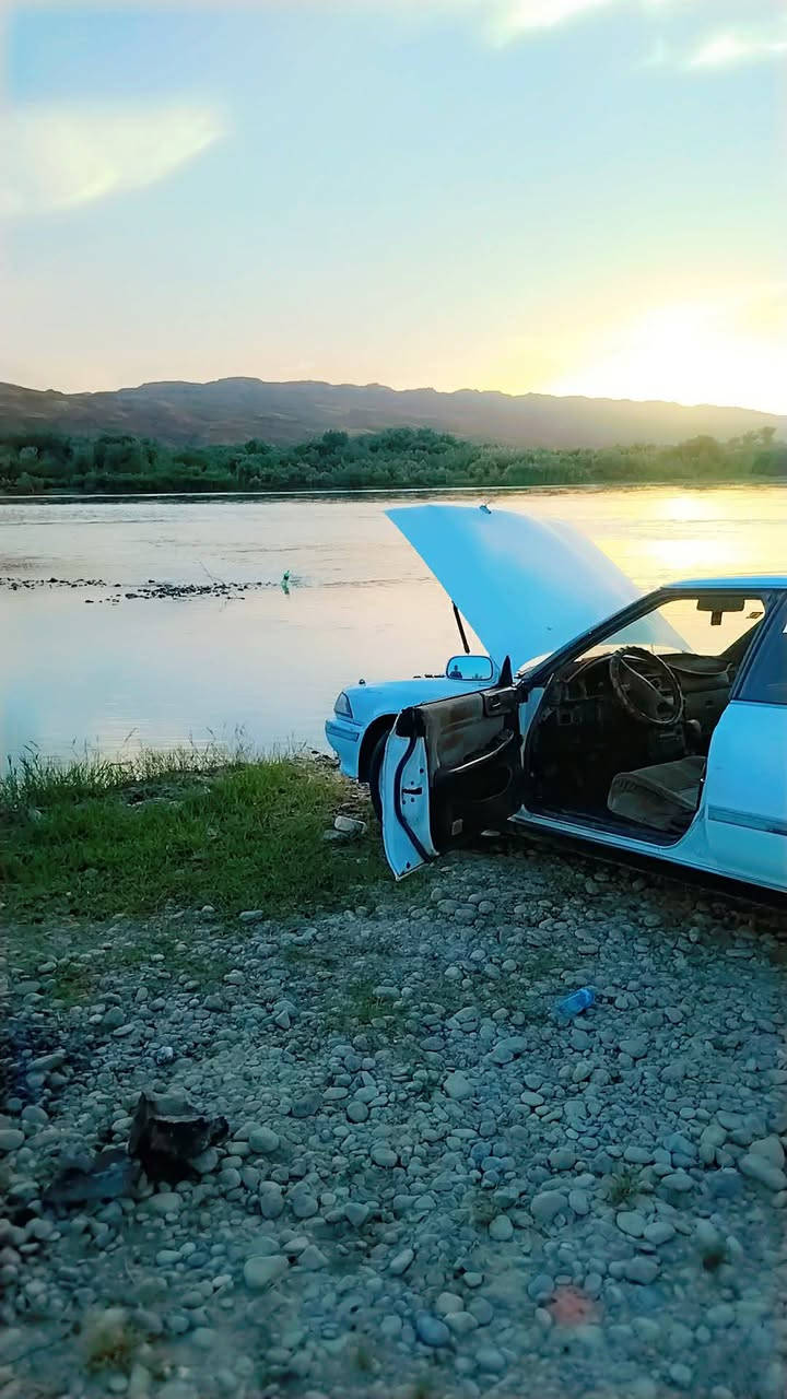 السلام عليكم مارك مصطره رقم دولي بسمي لثلاثين كير ومكينه ونجي شرط قطره معجون مابيهه نضيفه حداديه امامي خلفي جديد تخم تاير جديد باتري جديد 
للاتصال ***********
السعر 36 وبيهه مجال
