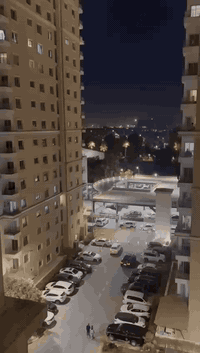 🪩 شقة للبيع – بوابة العراق
📐 198م | 🏢 بناية 2
🛏 3 غرف نوم
🌆 إطلالة الزوراء
🛋 مؤثثة (مؤجرة حاليًا)
💰 الإيجار: 1,500,000 شهريًا
💵 السعر: 330,000$

📞 0770 666 3931
