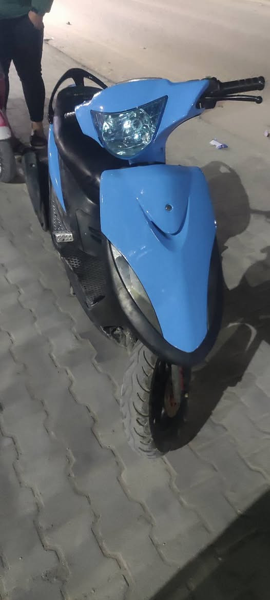 السلام عليكم دراجه عبله للبيع مكان البصره كفاله كفراته تجاري ماكينتها ما مفتوحه بلاد متواجد واتساب سعرها 700 ***********
