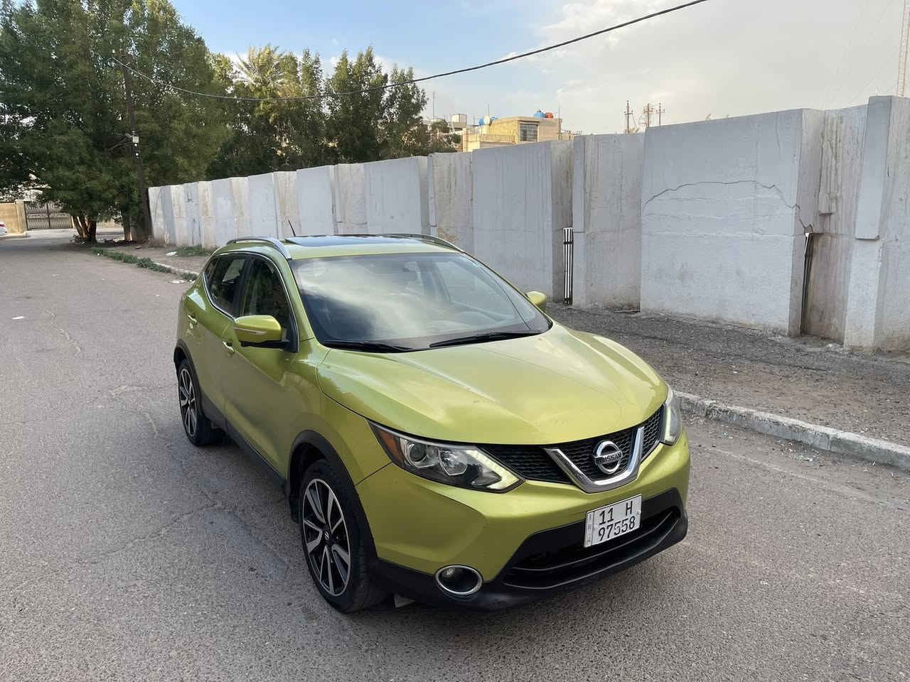 نيسان روج سبورت 2017 رقم بغداد
فول مواصفات
سلايت
اربع كامرات (بلادي) 
بصمه تشغيل+ بصمة ابواب + تشغيل عن بعد
تدفئة كشنات + تدفئة مقود
فورويل + مود درايف
لد امامي + عدسات + بروجكتر
شاير بالمري
فول تحكم ستيرن
بلوتوث + AUX+ USB
كشنات جلد + مخمل
تبريد بيانو + قطعتين امامي خلفي + مناخ منفصل
ويل كب حجم 18
محرك ٤سلندر ٢٥٠٠
السياره مكفولة كفاله عامة عده شويه صبغ بجنطه اثر شخط ومكانين بارد فقط
مكان السيارة الاعضمية
السعر(148)
***********
