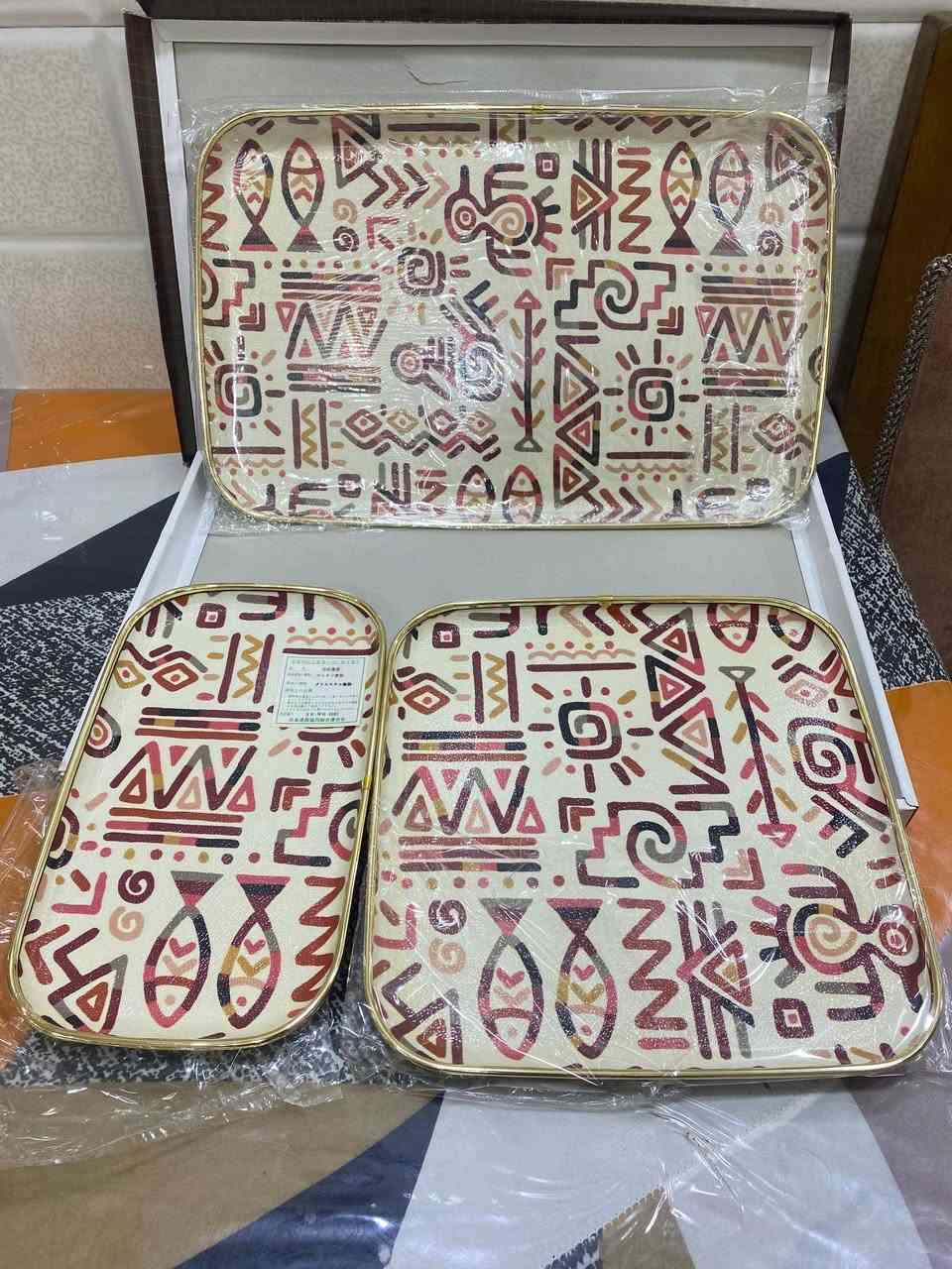 سيت صواني ياباني لووووك 
نقشه جميلة جدا


**إذا كنت صاحب هذا الإعلان وتريد حذفه لأي سبب، رجاءا أرسل رسالة إلى الدعم الفني**