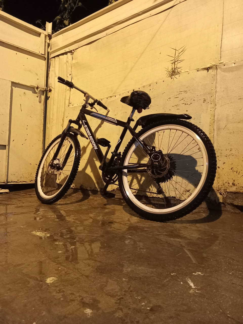 سلام عليكم بايسكل للبيع مكان بغداد الرضوانيه البايسكل نضيف قيم وخذ بما يرضى الله النقص بس بريكات للتصال ***********
