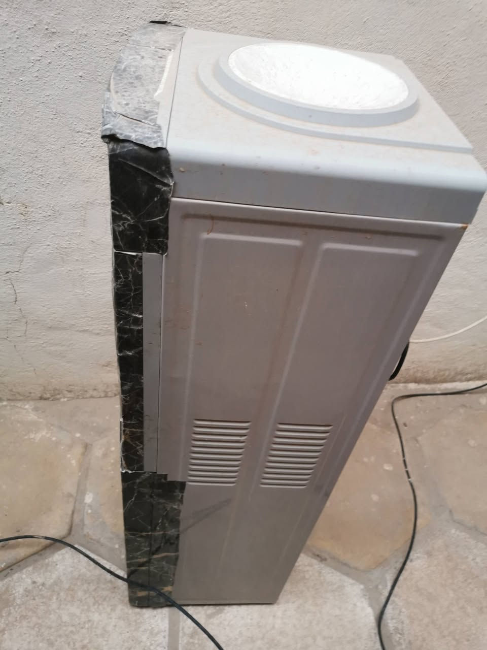 براد ماء شغال ميه بالميه بارد وحار..الحار مي يغلي والبارد ثلج السعر ٥٠ الف قفل


**إذا كنت صاحب هذا الإعلان وتريد حذفه لأي سبب، رجاءا أرسل رسالة إلى الدعم الفني**