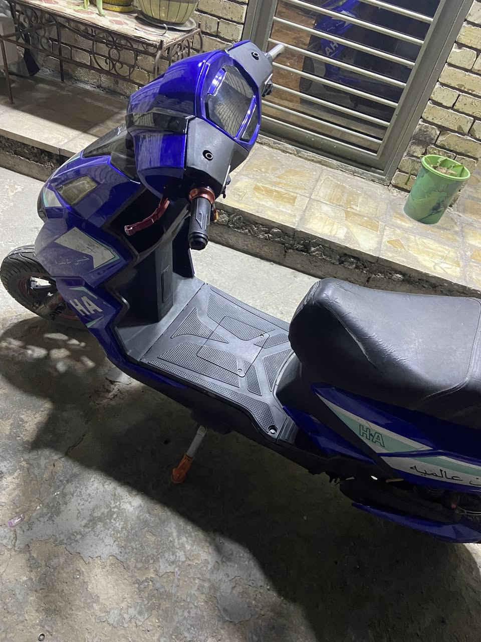 سلام عليكم دراجه شحن للبيع  6بطاريات سرعه حقيقه70  سعر 650وبيه مجال للتواصل ***********
