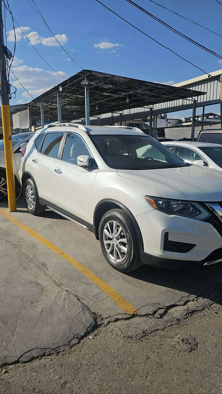 ‏‎السلام عليكم‏‎
‏ Nissan Rouge Sv
2019
 داخل اصفر مرغوب
‏‎  دبل الاكسل
‏‎السيارة ماشية:141 الف
‏‎ارباك بردة فقط 
‏‎حجر صالنصه رادارات بيلادى 
‏‎‏‎‏Eco _  Normal _ Sport : مود

‏‎مواصفات:
نوافذ خلفية مع ستائر
‏‎حساس خلفي و اتو بريك
‏‎بصمه و شغال
‏‎صندوق شفت كهربائي  
‏‎‏‎عينات رادار 
‏‎كشنات كهربائي 
‏‎كشنات هيتر      
‏‎تبريد مركزي 
‏‎‏‎شاشة كبير
‏‎گيجات كبير 
‏‎‏‎لايتات LED امامي
‏‎‏‎نظام توجيه السيارة بين خطوط الطريق (تحديد مسار)
‏‎‏‎كير و محرك بشرط بدون ادنى خلل 
ضرر: بابين مبدل شركة اصلي، جملغ امامي و نص جملغ خلفي صبغ، بدون دواخل

‏‎مكان السيارة: سليمانية، رقم سليمانية 
‏‎سعر : 165$ ومجال
 *********** السليمانية, العراق
