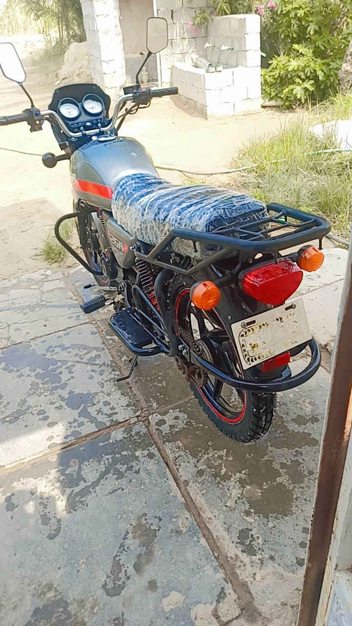 سلام عليكم دايوان موديل 23
اوراق اصولي كفاله عامه من كلشي 
السعر 1750 قفل 
مكاني شطره
الشراي هذا رقمي ***********
