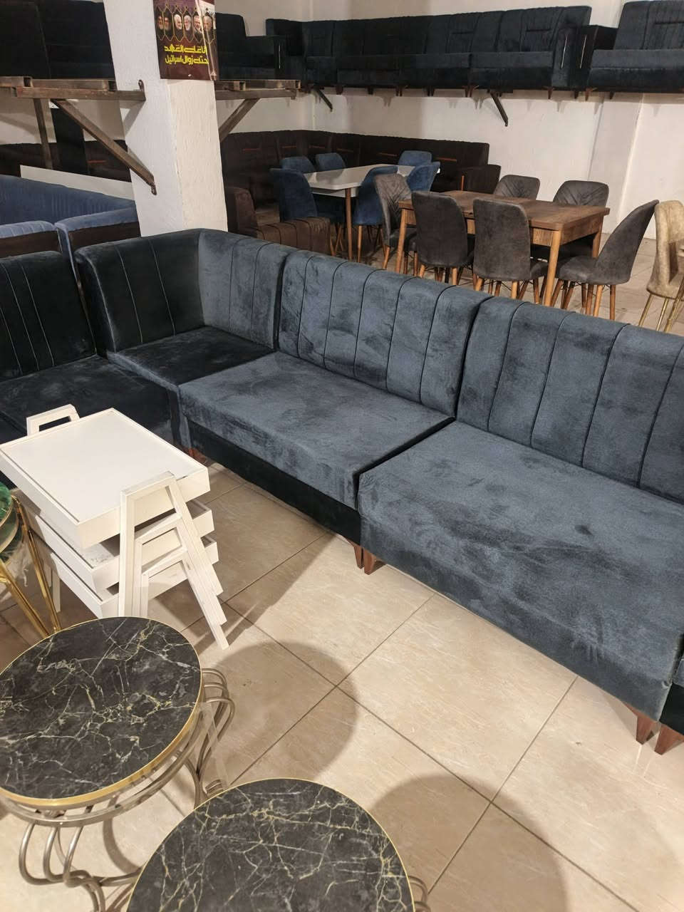 ديوان جديد 10 مقعد ضمان سنه شغل درجه اولى نجاره مو سوكي جديد غير مستخدم يتوفر كافة الوان والفصالات السعر 350 الف


**إذا كنت صاحب هذا الإعلان وتريد حذفه لأي سبب، رجاءا أرسل رسالة إلى الدعم الفني**