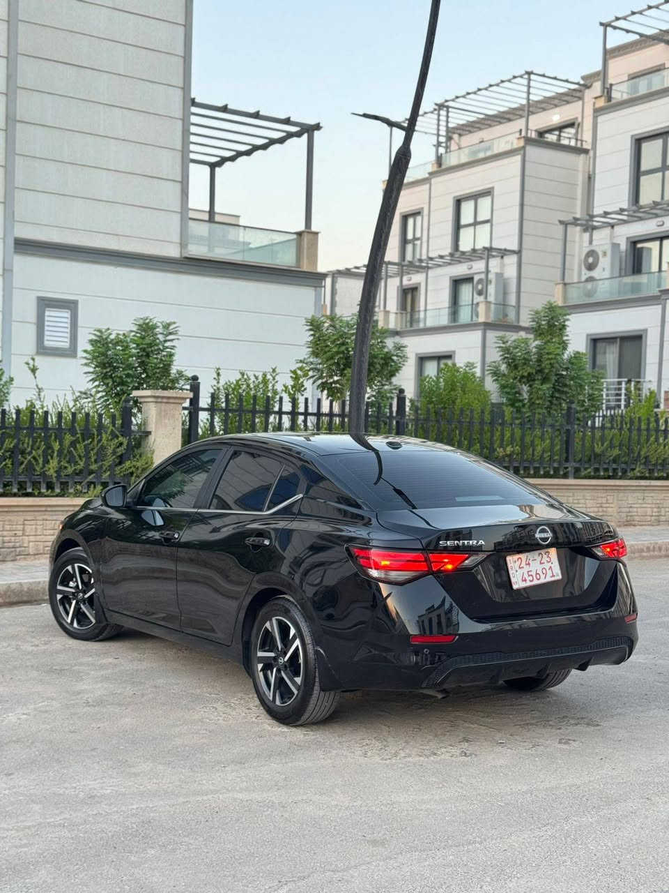 nissan sentra sv ***********
مؤديل 2024
مواصفات SV
(به سمه ، شاشه گه وره ، گيج الكترؤنى، ٥ رادار . ختي جاده  ، لايت ، ويل كرؤم) بي   سبوغى بي ارباگ پشت و پيش كه پس هه موو شتكى به شه رت كيروو مكينه تبريد به شرت رادار به رد بلادي *********** أربيل, العراق
