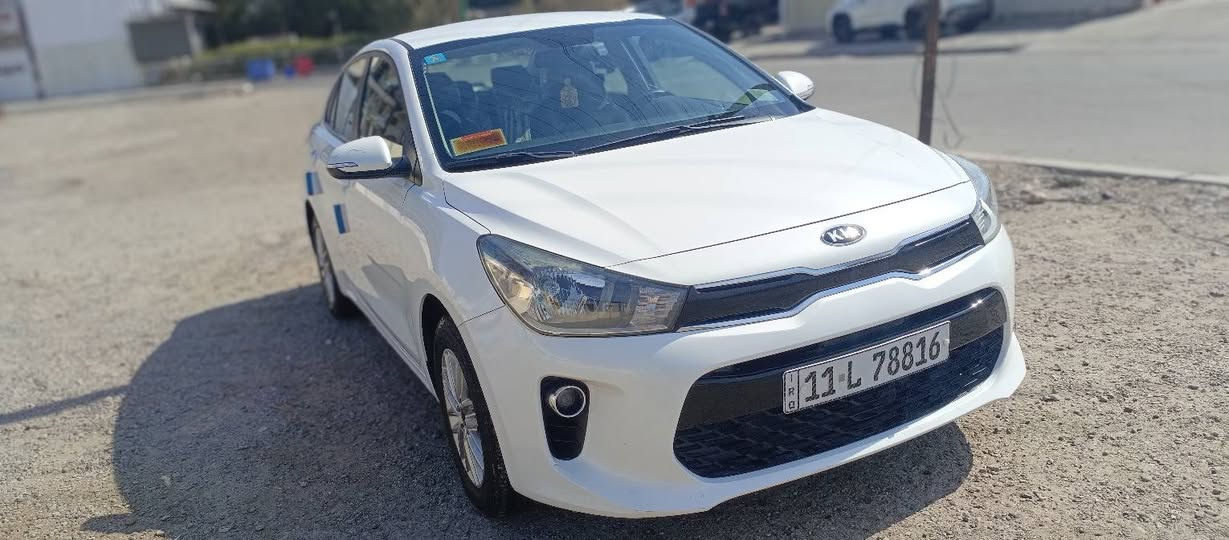 كيا ريو 2019 ماشيا 52 ألف وكالة الشركة الدولية محرك 1.6 ابيض صدفي مواصفاتها مرآة جانبيه شفط تحكم ستيرن جهتين دبل ايرباك اشاير بالمرآة ويل كب 5 اطارات بروجكتر حساس خلفي كامرة خلفيه شاشه اندرويد أربعة دسك نظام بريك ABS تقفيل الابواب مركزي السيارة ضمان الشركة الدولية  بيها بارد بالجاملغ الأمامي موضح بالسونار وبيها بالدعاميه الأمامية كد كف ايد صبغ فقط أيضا موضح بالسونار وصار بيها طخه جهه اليمين موضحه بالصورة مكانها حي القادسية السعر 120 ورقة وبيها مجال بسيطط
  
للاستفسار 
 
***********
واتساب
