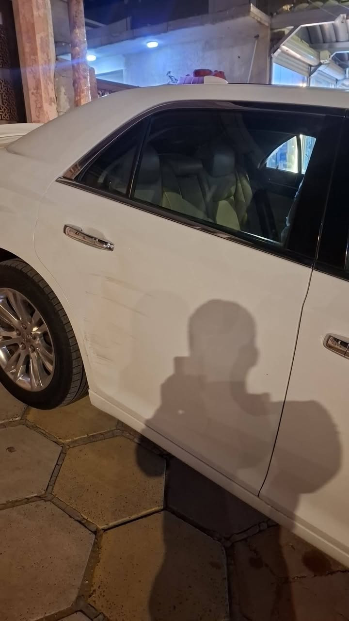 السلام عليكم للبيع 
اوباما كرايسلر S300

 

موديل 2017

ماشيهi 97

السياره كلين صار حادث بالعراق صار تبديل مدكر فقط  

بدون صبغ  بدون ايرباك 

مواصفات السياره 

بانوراما 

كشنات جلد 

كشنات كهرباء 

هيتر بالكشن 

وباقي مواصفات الC 

المكان البصره  

السعر .....225
الاتصال هـ***********
