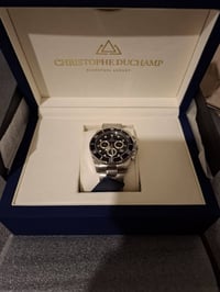 ساعة • كريستوف دوشامب • ما مستخدمة