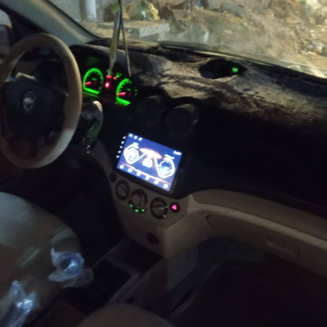 أفيو للبيع مديل 2010 خليجي
مصفره هيئه وغرامات مداور ثاني يوم 
مكان سياره سماوه قضاء الهلال سعر 50 وبيه مجال بسيط
لتواصل ***********
