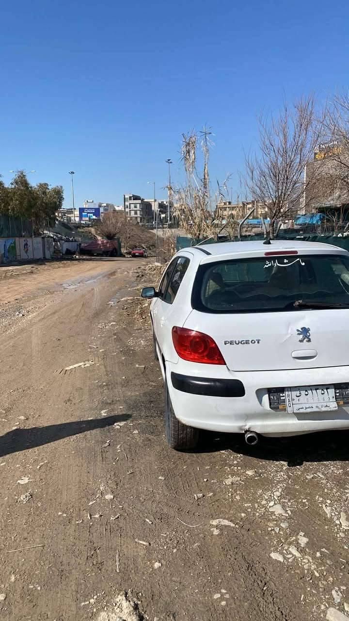 بیجۆ 307 مۆدیل 2006 گێڕ تۆماتیک رەقەم بغداد بەشەرتی ئەوەلیات
شوێن سلێمانی 
بیجو 307 موديل 2006  الكيرتوماتيك 
سعر 40
***********
