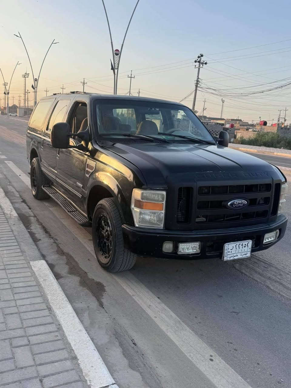 من رخصة الادمن
سياره فورد اكسبيدشن موديل 2000 محدث 2008 للبيع 
السياره احترك عقل سكيورتي وطافيه حالياً ابيع على وضعها 
السياره محرك 8سلندر بانزين كير جديد توه شاده كهربائيات شغاله مكان السياره البصره ***********
السعر 45ورقه وبي مجال
