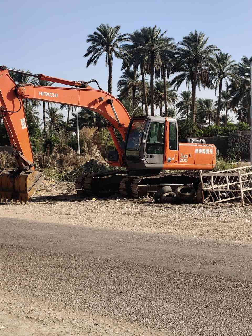 يا الله السلام عليكم للبيع حفاره زت عادي مديل 2003رقم واسط الاماني فقط مضخه مفتوحه والباقي مكفول مكينه جاهزه من كلشي سعر 270وبيه مجال اتصل //***********//***********مكان بابل كفل مكلف بل نشر
