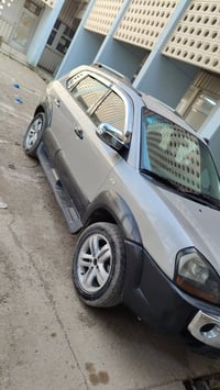 توسان ٢٠٠٩ • مكينة ٢٠٠٠ • رقم بغداد