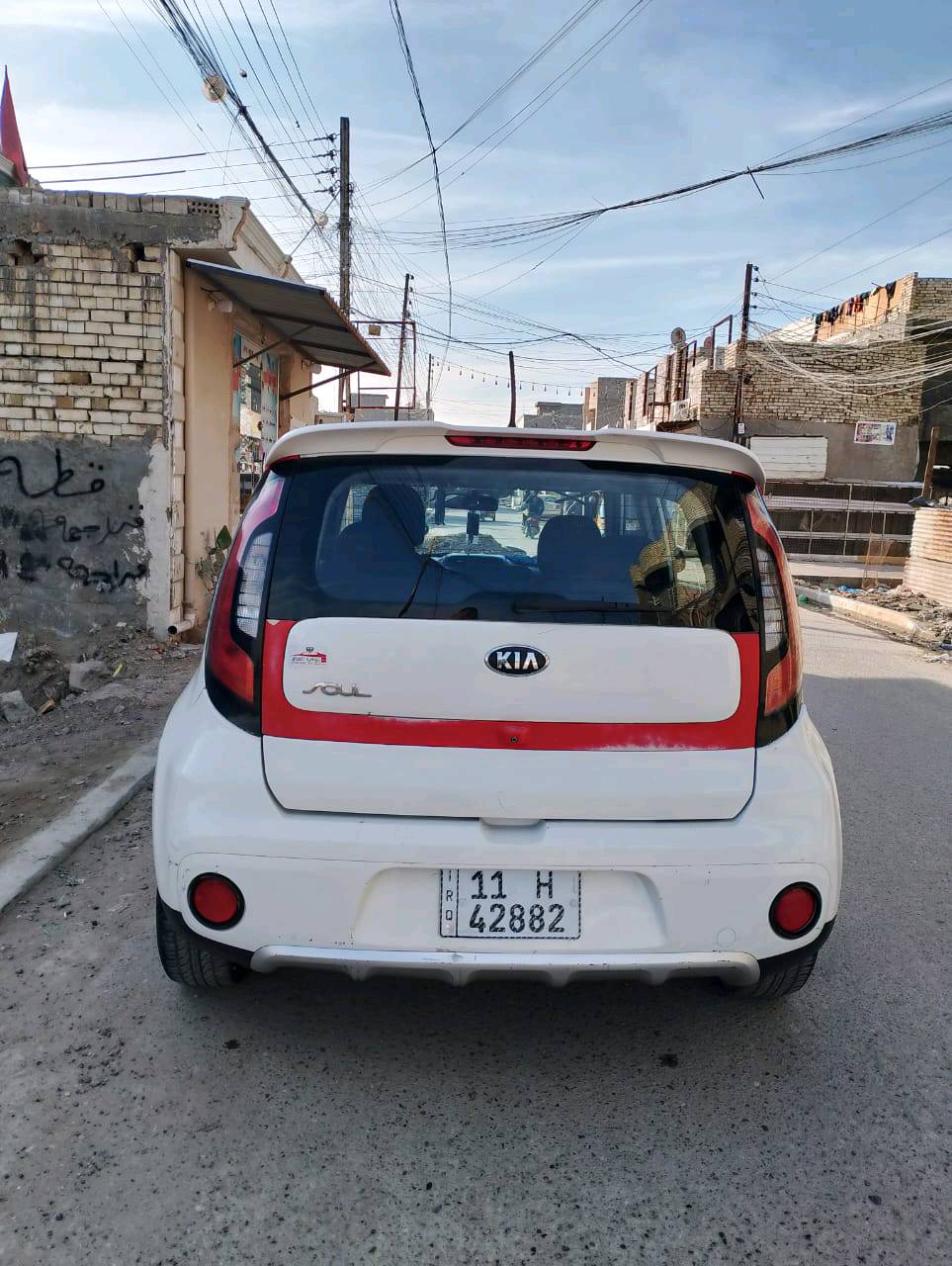 صول موديل  امريكي ١٦ 
محرك ٢٠٠٠ ما مفتوح 
الحادث مرفق بالصور 
ملاحظه التكمه بين البابين سليمه 
سيارة جاهزه من كلشي ماشيه ٨٢ الف حقيقي 