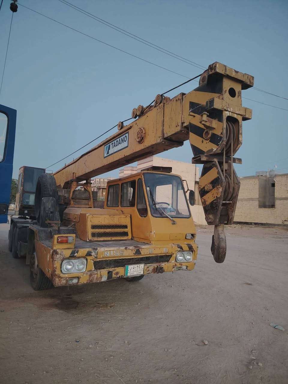 كرين 15 طن للبيع كهربائيات شغاله مابي فطر كرين نضيف وجاهز للعمل للشراي اتصل على الرقم ***********
