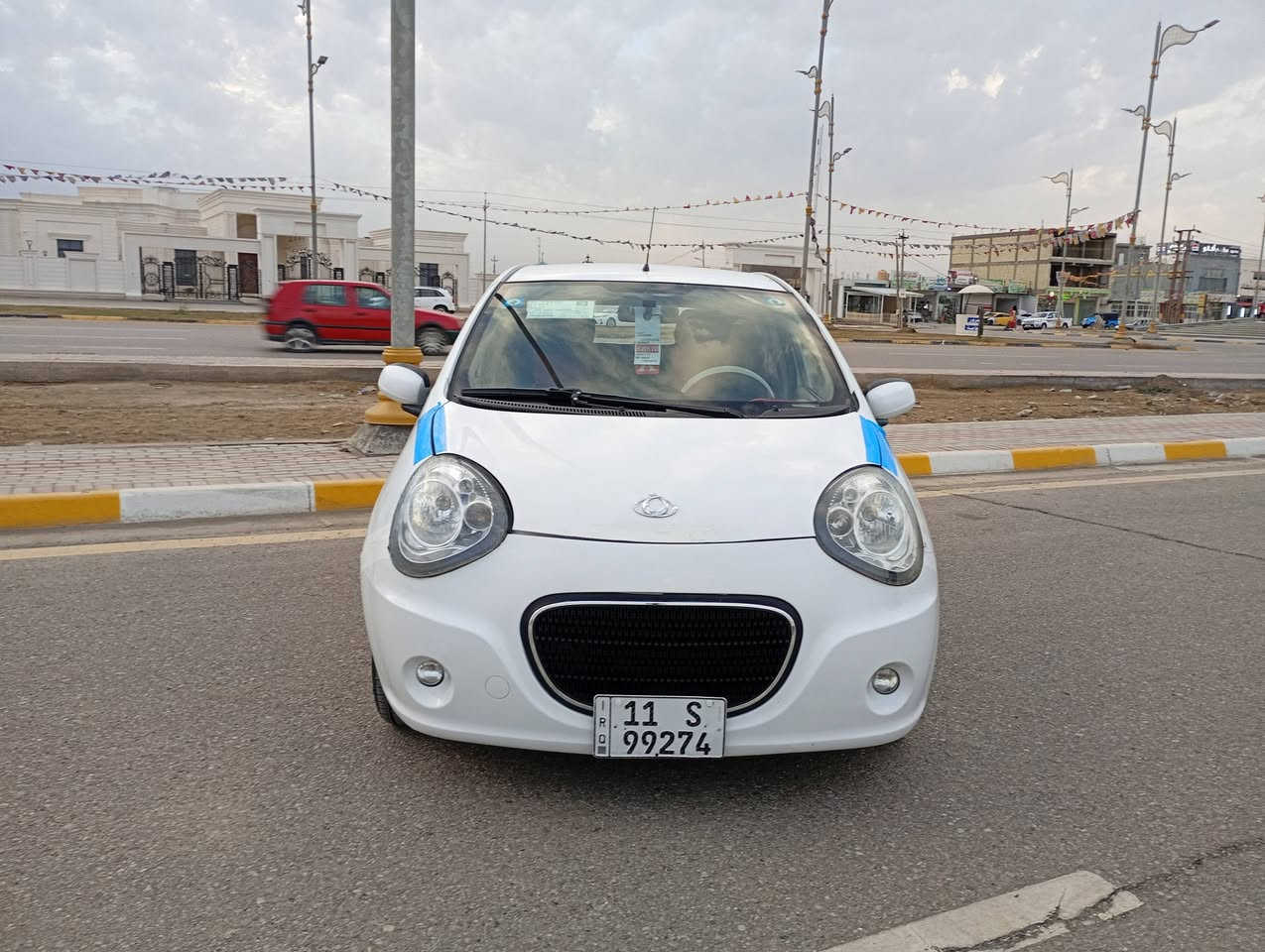 السلام عليكم للبيع باندا السيارة حلوه مابيها نقص برغي السيارة صبغ عام بدون ضرر تغير لون من برتقالي الا ابيض رقم بغداد جديد سنويه جديدة هزه السعر 43 بيها مجال عنوان الموقع واسط الصويرة فلكه الزعيم ***********
