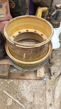 للبيع ويل شفل ففتي ٨٢ سعره ٣٠٠ الف ٠٧٨٠٠٧٠٢٥٨٩