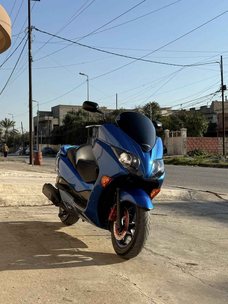 السلام عليكم
دراجة Honda forza mf10 
معروفة بأسم صفر 10 
الدراجة نظام رياضي S7 اربع تحويلات 
نظام بلوتوث وسماعات شغالة 
الدراجة نظيفة بمعنى الكلمة من كڤرات ومن محرك
ومكفولة كفالة عامة (( الدراجة معروفة على مستوى الموصل )) 
معلومة الدراجة بدون رقم
للأستفسار الاتصال على الرقم ☎️
***********
***********
