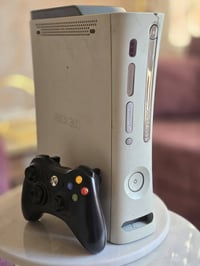 اكس بوكس 360 كاسبر نضيف ما بيه اي عطل اغراض كامله ذاكره 250 يده واحده ...