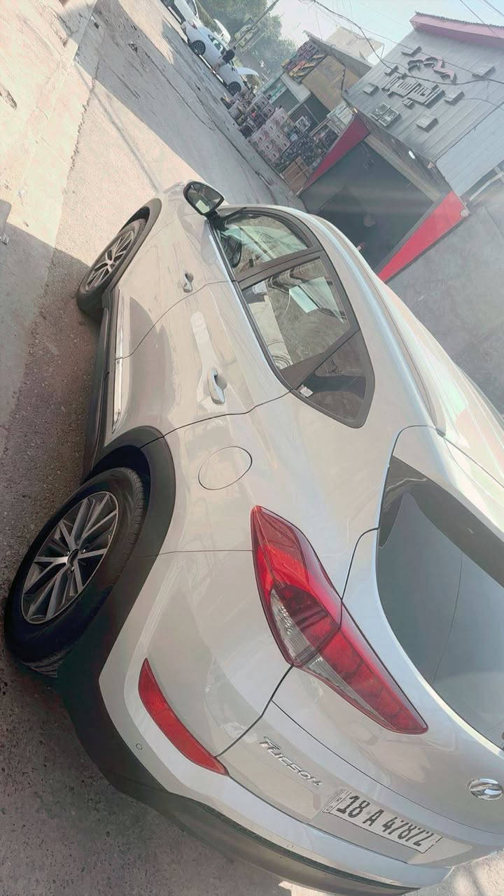 توسان امريكي 2016 رقم انكليزي بابل ماشية 144 مبدل قطعتين بنيد وجاملغ
السعر 133$ وبيها مجال بسيط 
للتواصل على رقم 
***********
