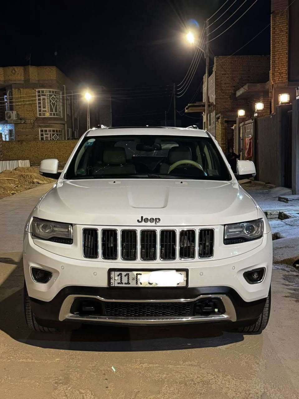جيب 14خليجي لمتد مكفوله من الصبغ والبارد والفتح...
المواصفات 
بانوراما
جكات
حساس امامي خلفي وحساس مطر
صندوق كهرباء 
دمام خلفي 
دبل هوك ودبل اكزوز
شاشه وكشن خزن وتدفئه تبريد 
فور ويل
وباقي المواصفات
 المعروفه.....السياره جاهزه حداديه وتخم تاير وتبريد ثلج..رقم انكليزي بسمي..السعر وباقي التفاصيل خاص..أو الاتصال على الرقم ***********
