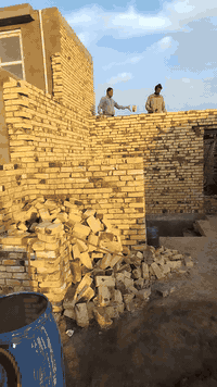 خلفةبناء درجه اولى بناء طابوك بناءفرمستون بناء البلوك العنوان الديوانية *********** ومن الله التوفيق
