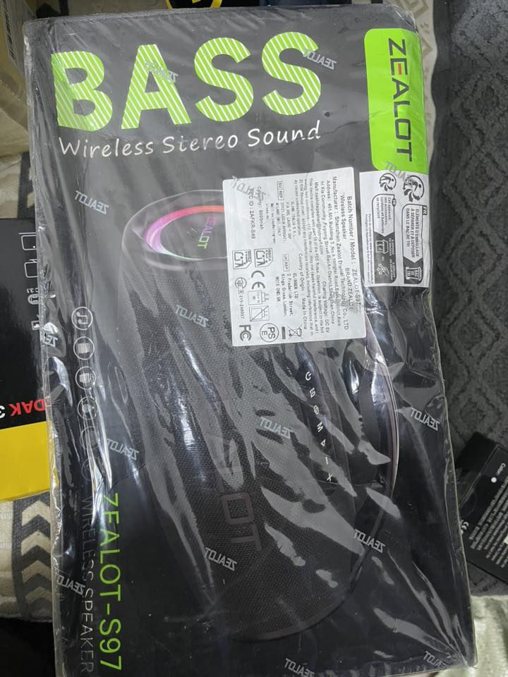 متاح قطعتين زيلوت الي يرغب بشراء يراسلني وبخدمتة رقمي ***********
