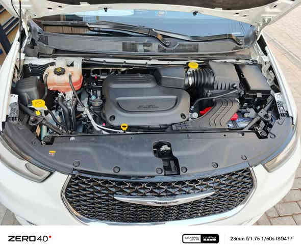 كرايسلر باسفيكا
دخول جديد رقم الانبار 
مـوديـل 2023 
ماشيه 60 الف ميل
مـوآصـفآت
#المواصفات ✅
1. هندبريك بصمه 
2.حجم المحرك 6سلندر 3600
3.بصمه 
4.تشغيل عن بعد 
5.داخل جلد 
6.رادرات 360 
7.مانع انزلاق
8.بك لايت مسطره 
9.بيبان كهرباء (تحكم ريمونت) 
10.صندوك كهرباء 
11.لايتات لد الشكل الجديد 
12.اشاير بل المري 
13.رادار جانبي 
14.رادار امامي وخلفي 
15.كشنات كهرباء 
16.شاحن موبايل 
18.تخم تايرات جديد 
19.تنبيه الخروج المسار 
20.تدفئة الكراسي الاماميه والستيرن والمري الخارجية
21. 7راكب
22.سبير الطوارئ الاصلي هوه والمنفاخ سيت كامل
23.ارضيات تخم كامل مطاط درجه اولى
24.صندوق قماره اصلي تركي 
وباقي المواصفات معروفه ..
الحادث :بنيد + جاملغ ومبدلات نفس الون اصلي تفصيخ
العنوان بغداد
السعر 210$ وبي مجال للشراي
للاتصال والاستفسار او المراسله واتساب 
📱***********
