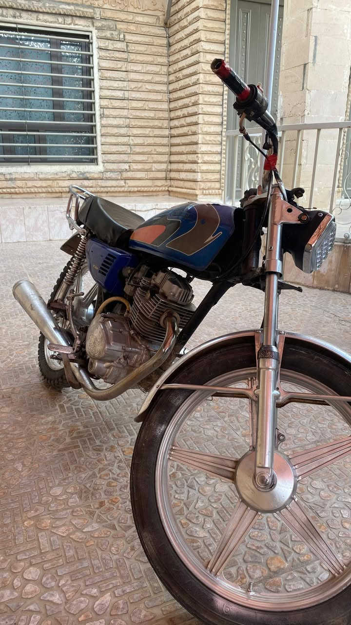 للبيع 5 كير ويالة جدد دبلات شغالة يرادلة بس باتري يشتغل هندر واحد السعر 200 بي مجال او مراوس مع 4 كير


**إذا كنت صاحب هذا الإعلان وتريد حذفه لأي سبب، رجاءا أرسل رسالة إلى الدعم الفني**