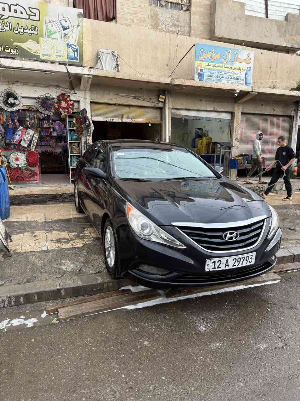 السلام عليكم 
سوناتا 2011 ترهم بيع وترهم مراوس 
ويا النترا مقدس او سيراتو حتى لو بيهم صبغ بس لا ضربه او دواخل 
السياره اب اسمي رقم وهزه جديد 
كير ومحرك شرط تبريد تدفئه شرط 
كشن كهرب اكروز سرعه مانع انزلاق كاميرا خلفيه بل مرايه 
ما ينقصها ربع كامله طخمها جديد 
طخم تاير جديد السياره بيها صفحة اليمين صبغ فقط بدون اي داخل 
الخاص مغلق خابر وتدلل رقمي ***********
