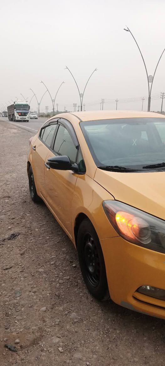 السلام عليكم 
فورتي موديل 2014للبيع كير مكينه تبريد تخم تاير جديد منظومه غاز رقم بغداد انكليزي بسمي تحويل مباشر ضررها بونيد بدون داخل السعر 106 
اتصل ***********
