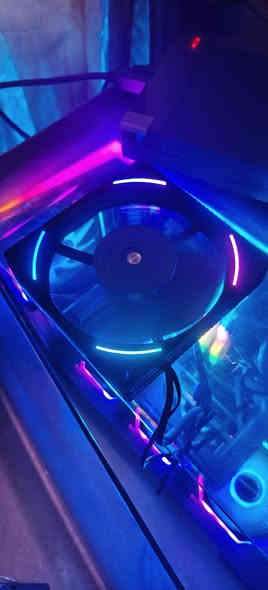 ثيرمولرايت مروحة خلفية للكيس TL-K12عالية المواصفات بسرعة 2150 rpm  قابلة للتحكم A-RGB

Description الوصف 
TL-K12 SPECIFICATION：
Dimension: L120 mm x W120 mm x H25 mm
Weight: 220 g
Rated Speed: 2150 RPM±10% (MAX)
Noise Level: 27 dBA (MAX)
Air Flow: 69 CFM (MAX)
Air Pressure: 2.87 mm H2O (MAX)
Ampere: 0.16 A
ARGB Port：5V/3Pin
Connector: 4 PIN PWM
Bearing Type: S-FDB V2 Bearing
***********
يتوفر توصيل جميع محافظات العراق 🏍️
