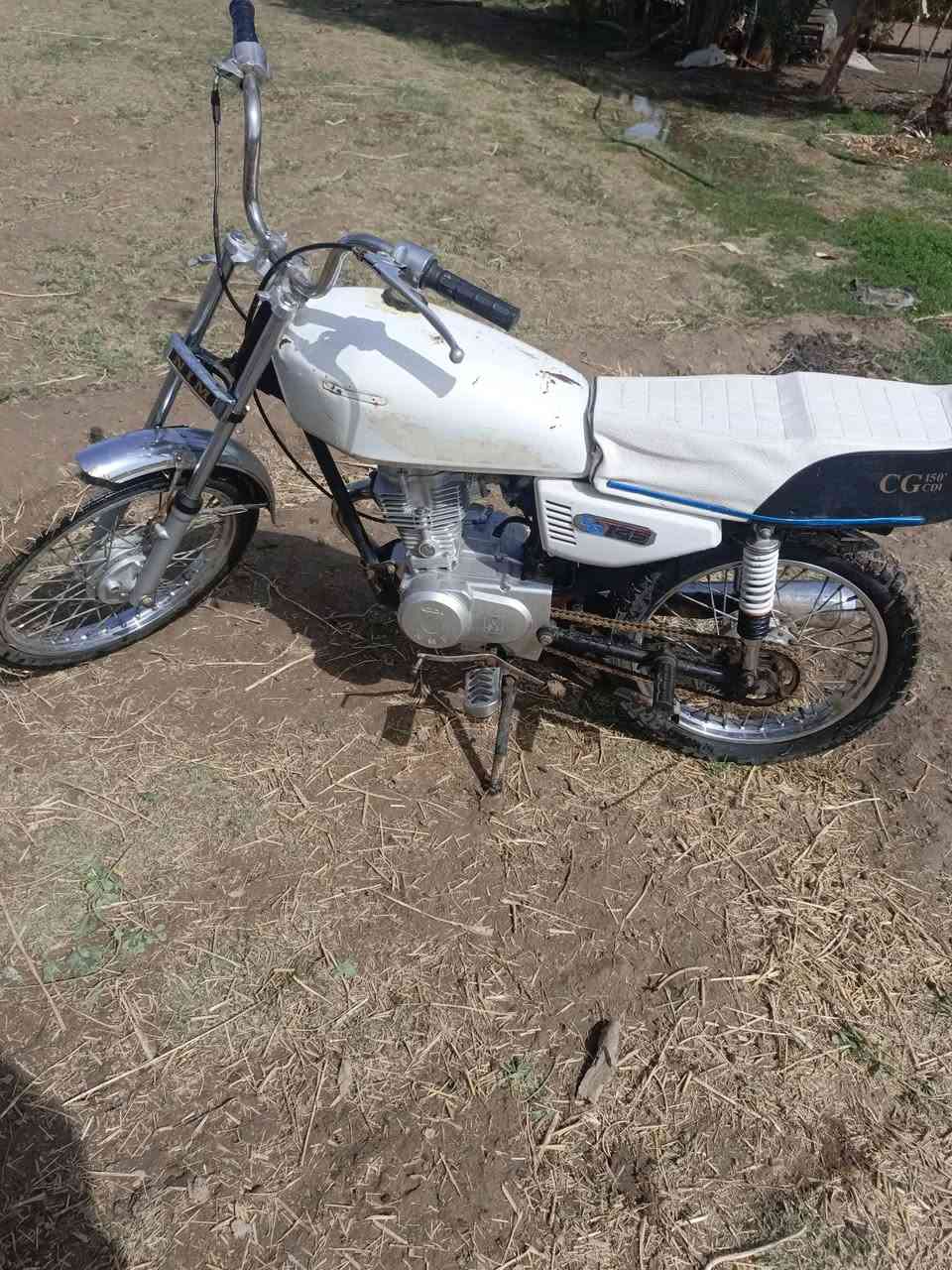 اربعه كير للبيع
كلك مكفوله
تعمير 24
دراجه نضيفه
شوفت عينك
السعر 350 وبيه مجال لشراي
***********
