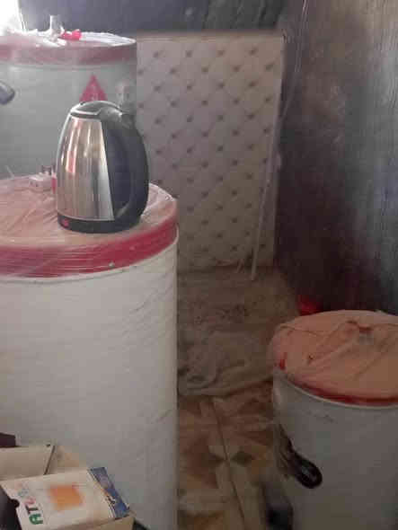 سلام عليكم للبيع محل إنشائية وكهربائيه بيع شلع ستوني مفتح صار شهر ونص والله شاهد سبب البيع كوني موضف ومارهمت الشغله ويه الدوام ودوامي 10ايام موقع المحل النجف حي النداء شارع 30قرب مدرسه الكرم والجود مقابل أسواق الخزعلي ومقابل صيدليه احمد ماجد تريد المحل تكعد بيه موجود تريد بس الغراض هم ابيعن بس شلع ابيع 

ملاحظه اجاره المحل 200الشهر وباقي من الااجار شهرونص يعني مدفوعات وتساب ***********
