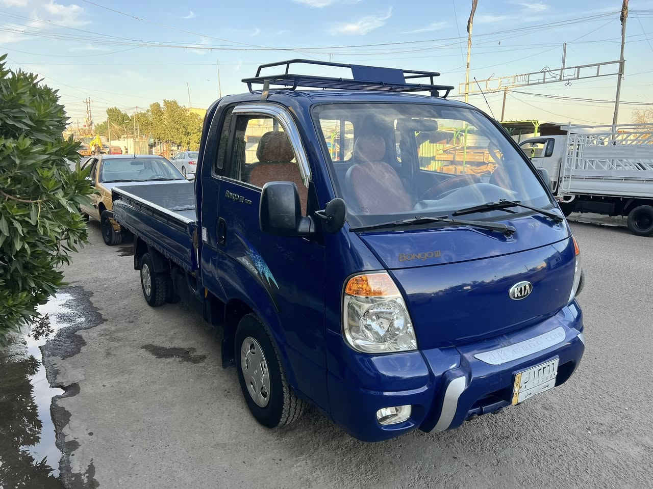 السلام عليكم للبيع كيا مديل 2004. رقم بغداد الماني مشروع وطني تحويل مباشر. محرك 3000 مشترك مفتوح بلاد. جديد.   مكفوله من ضربه وكص.  مكانات صبغ مال جرد فقط.  تخم تاير. كير اكسن حداده. شواصي كفاله.    كهربيات شغاله.  دواخل جديده.   سياره جاهزه.   مكاني بغداد.   السعر.  82 ورقه.  وبيها مجال.     هـ.  ***********.     اتصل وتدلل.  🚘🫶. 🫡.
