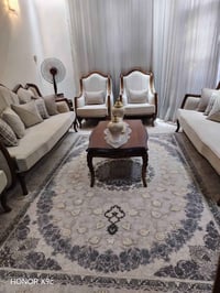 البوبيات عمود 53 • ٨٢م • مفروشة