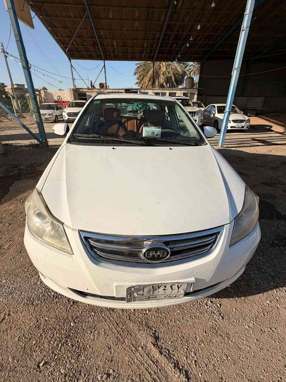 تحيه طيبه
BYD2013
رقم كربلاء 
صبغ بس تصليحات جوانب الجاملغ خلفي 
مكينه 1600
السعر 60 بيها مجال 
محرك 1600
***********
