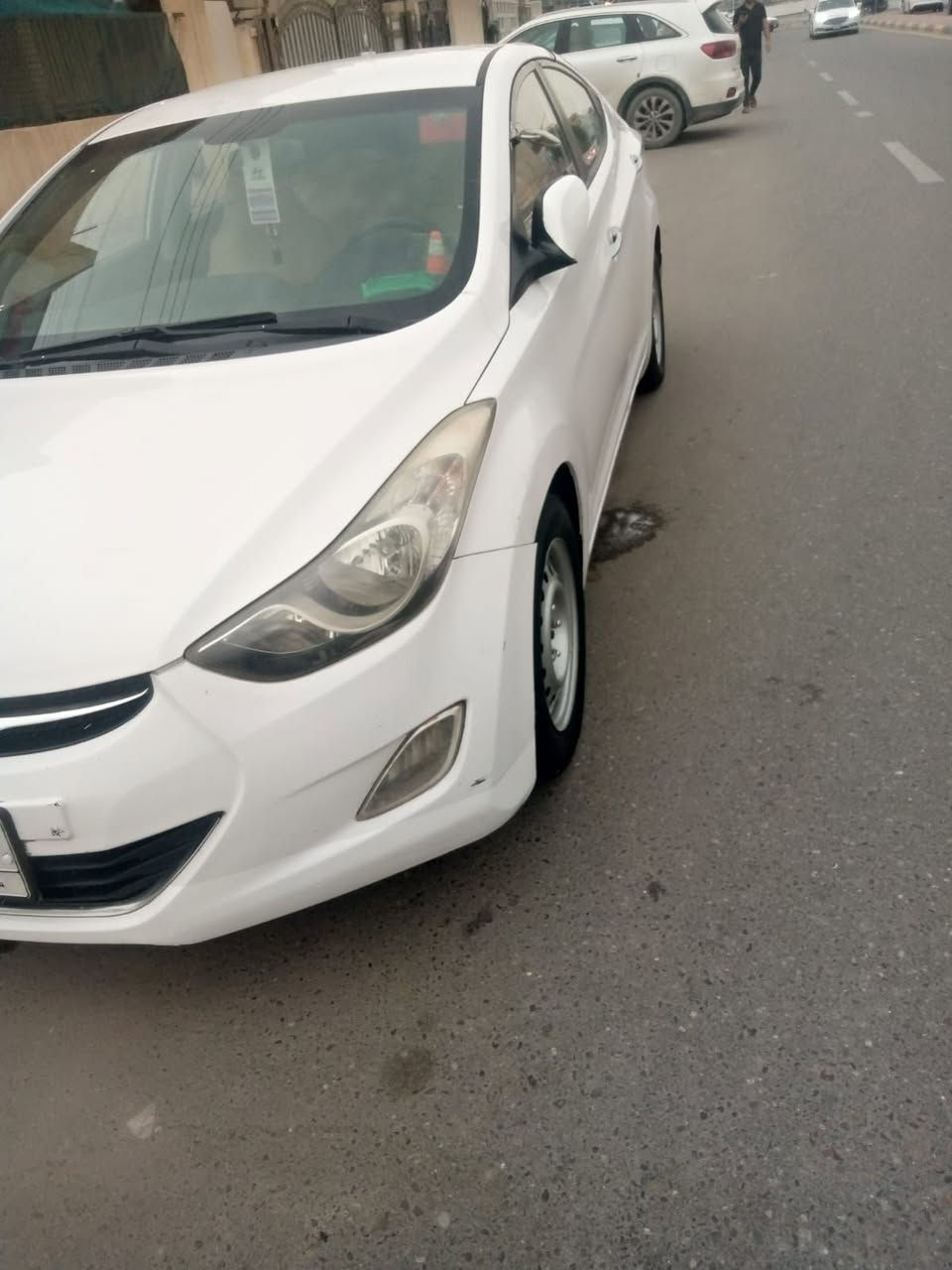 سلام عليكم النترا افانتي2014مكينه كير قبل 15يوم شادهن بلكارتون تبريد ثلج حداده حلوه سيارة خير من الله سيارة باسمي تحويل ثاني يوم سيارة جاهزه مناقصه شي سيارة بيه باب الوره جهه السايق بكوريه وبيه مكانات صبغ مكاني بصرة شط العرب الفيروزيه ***********السعر93وبيه مجال
