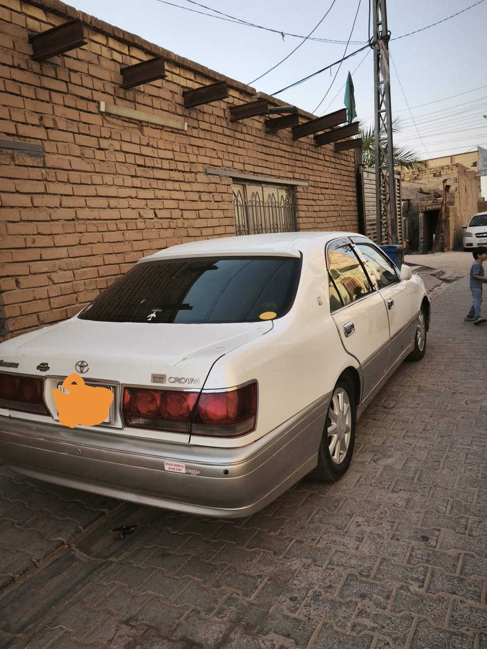 ملكه للبيع سياره اصوليه
سياره تبريد شغال حداديه جديده رقمه نجف مداور ثاني يوم  السياره 3دكم  موديل 2000 سنويه ل2034 سياره بأسمي اني شخصيا السياره  حلوه وجديده مال جناي يشهد عندي بناء واريد ابيع 
مكفوله من كص ونقل جثه واصوليات كامله 
السعر 150 وبيه مجال  الاتصال على رقم ***********  مكاني نجف
