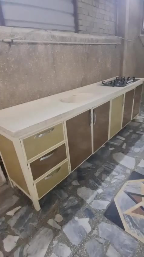 سلام عليكم  كونتر مستعمل للبيع  ثلاجه مستعمل بي عطل بصيط العنوان بغداد  واتساب ***********

