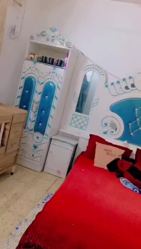 غرفه نوم صاج للبيع 700 بيها مجال للشراي يدخل خاص نضيفه مابيها اي ضرر


**إذا كنت صاحب هذا الإعلان وتريد حذفه لأي سبب، رجاءا أرسل رسالة إلى الدعم الفني**