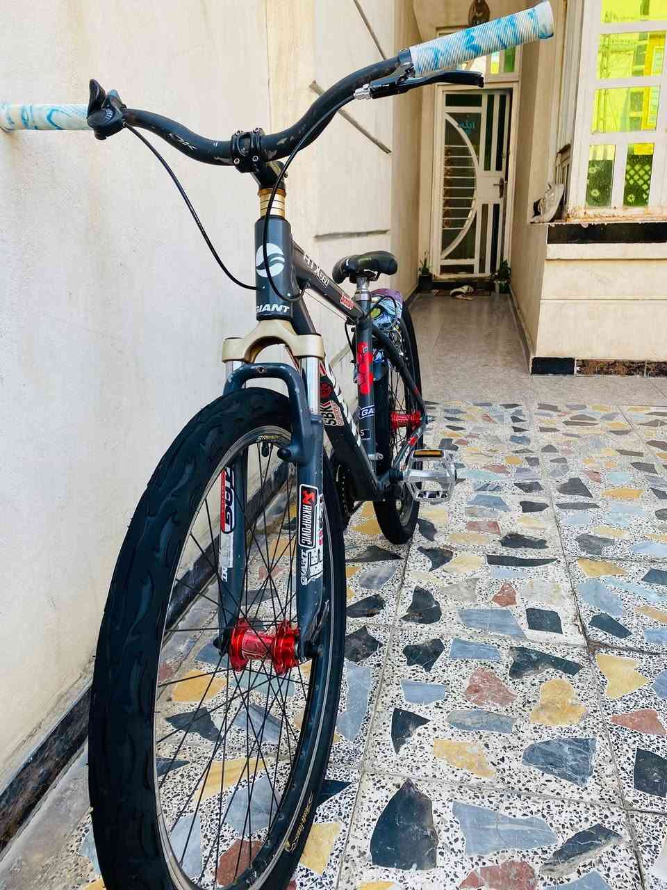 ياالله سلام عليكم شباب باسكل ستعراضي بايك ماركه جاينت باسكل مزود بطيخات مكينه باسكل خير من الله عليه تايرات يطالي (.مكاني بغداد حي جهاد )(السعر خاص) او راسلني عل واتساب فقط. (***********)

