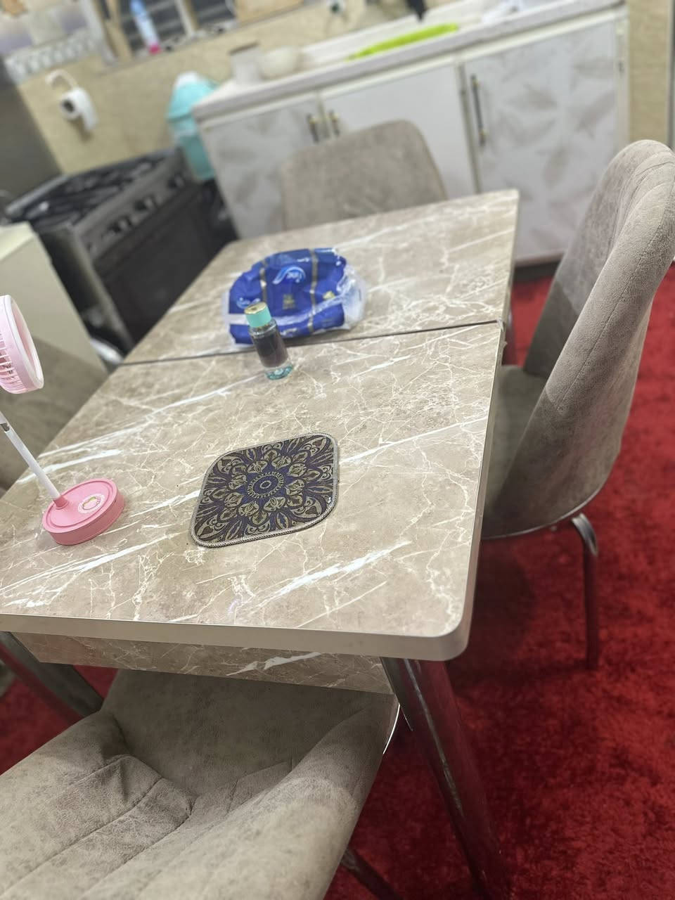 اغراض للبيع بس الكراسي بيهن ضرر وممكن يتصلحن  وجرباية هيه ودوشك


**إذا كنت صاحب هذا الإعلان وتريد حذفه لأي سبب، رجاءا أرسل رسالة إلى الدعم الفني**