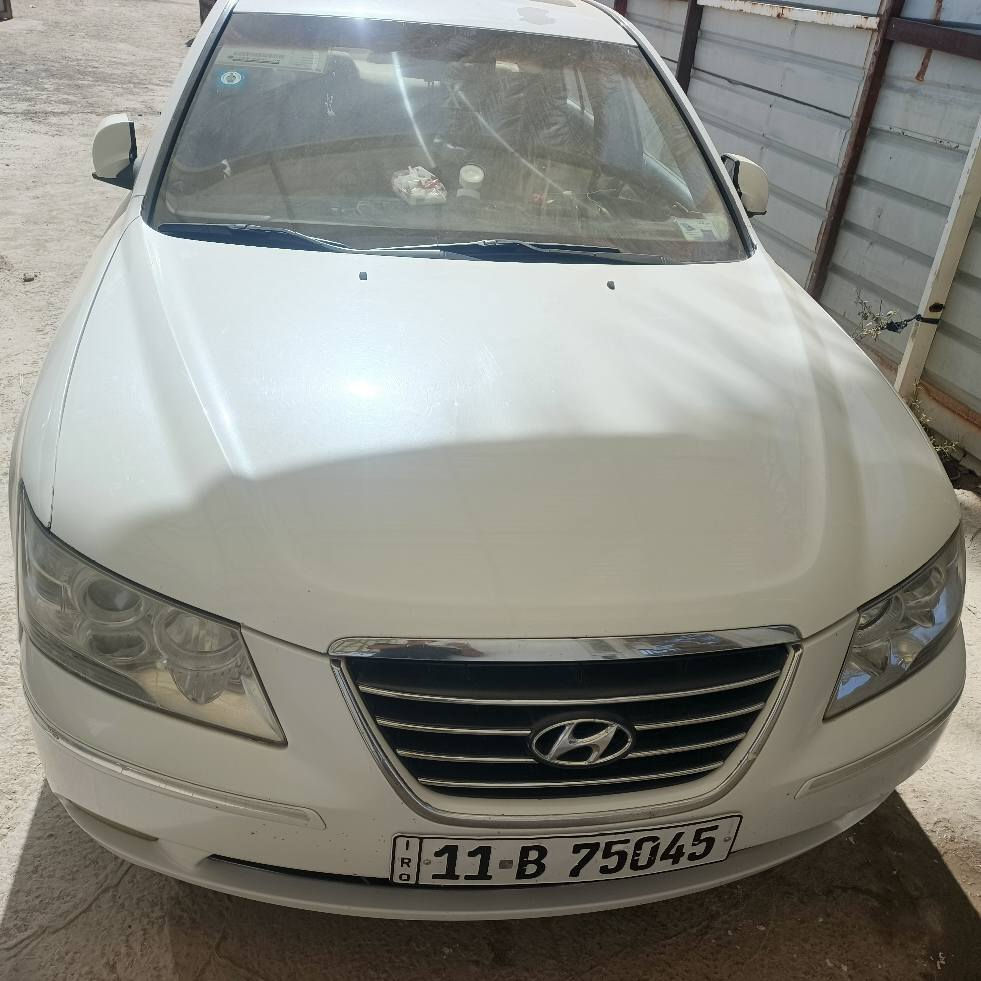 سوناتا خليجي موديل2011 السيارة ب اسمي السيارة حزام بدون دواخل شرط وصدرهة الامامي تعبان فقط ولباقي كفالة  وعندي المراية مال السايق مكسورة السعر 115  غير متواجد عل فيس *********** بلاد, صلاح الدين
