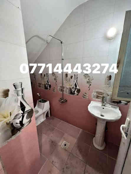 قاعه ارضيه جديده مساحتها 150 م 

تحتوي ع مكتب + خدمات +مناور عدد 2 

تصلح اي نشاط تجاري ❤️‍🔥

الأيجار 800 الف قفل 🔒 

الموقع السيدية الضباط شارع المركز 📍
مجاور التفاح الاخضر موقع ممتاز

للاستفسار اكثر الاتصال بالرقم

***********
